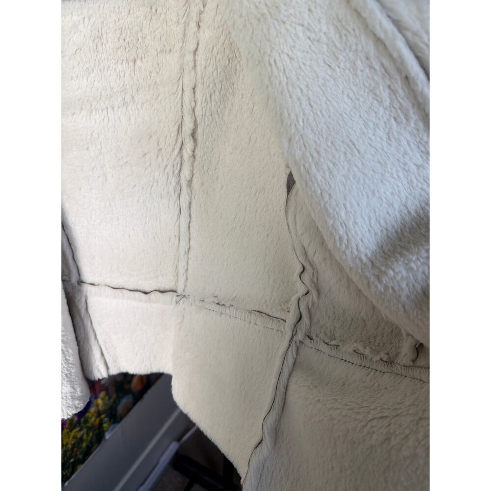 0106 Cache Metallic Shearling Jacket Silver Faux … - image 4